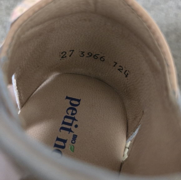 Petit Nord Flower Embroidered Cross-over Scratch Sandals - Uniqua Collection - Picture 5 of 6